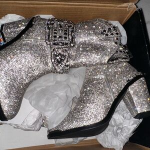 Rhines Boots New sz 8 These are high quality & heavy retail $450